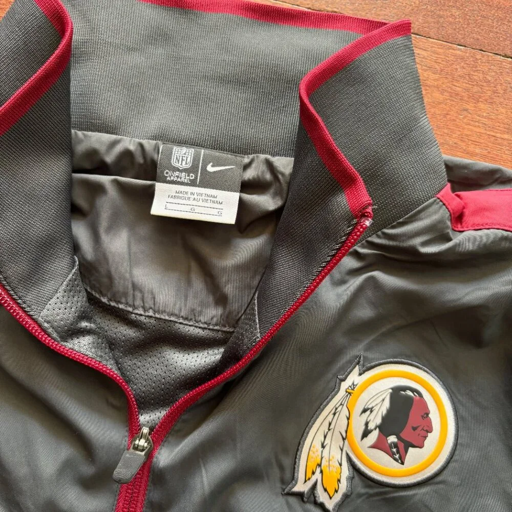Nike Washington Redskins (old logo) NFL Pullover quarter zip jacket, size L